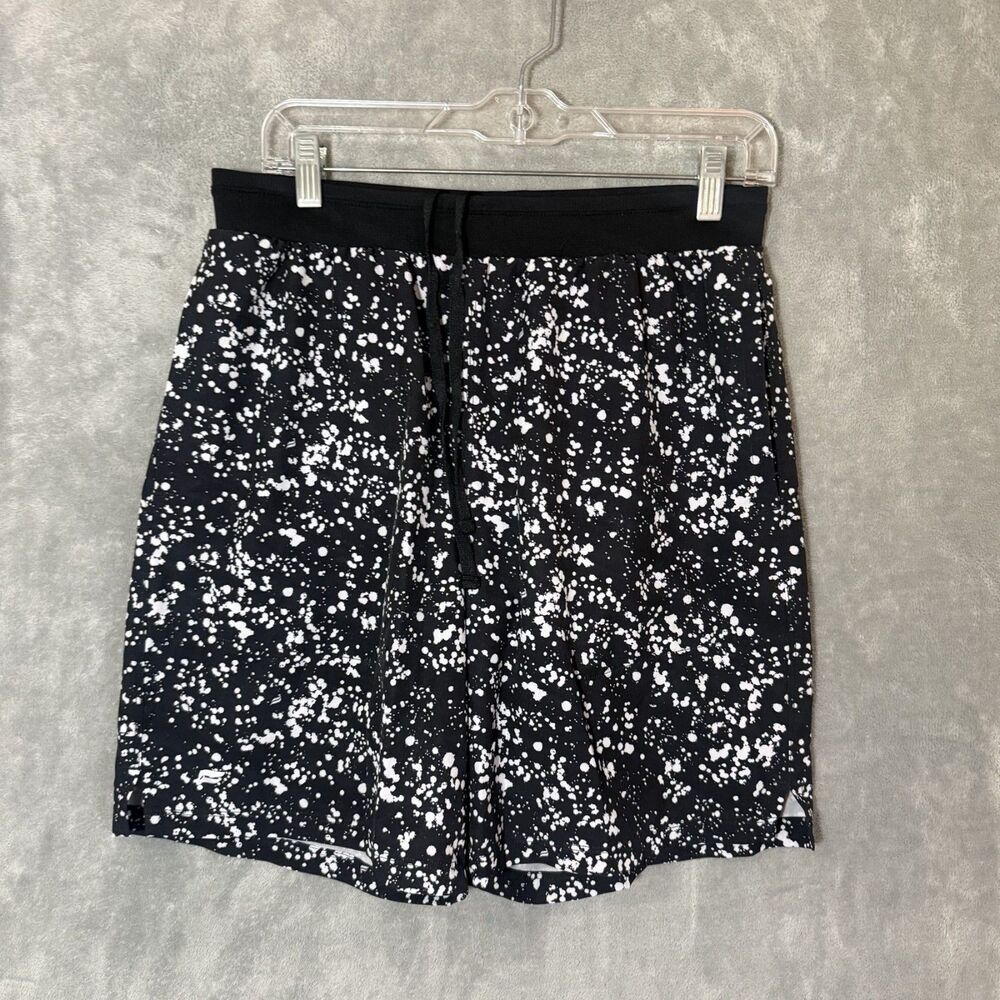 Fabletics Mens M Black White Paint Splatter Lined Athletic Shorts Running Gym